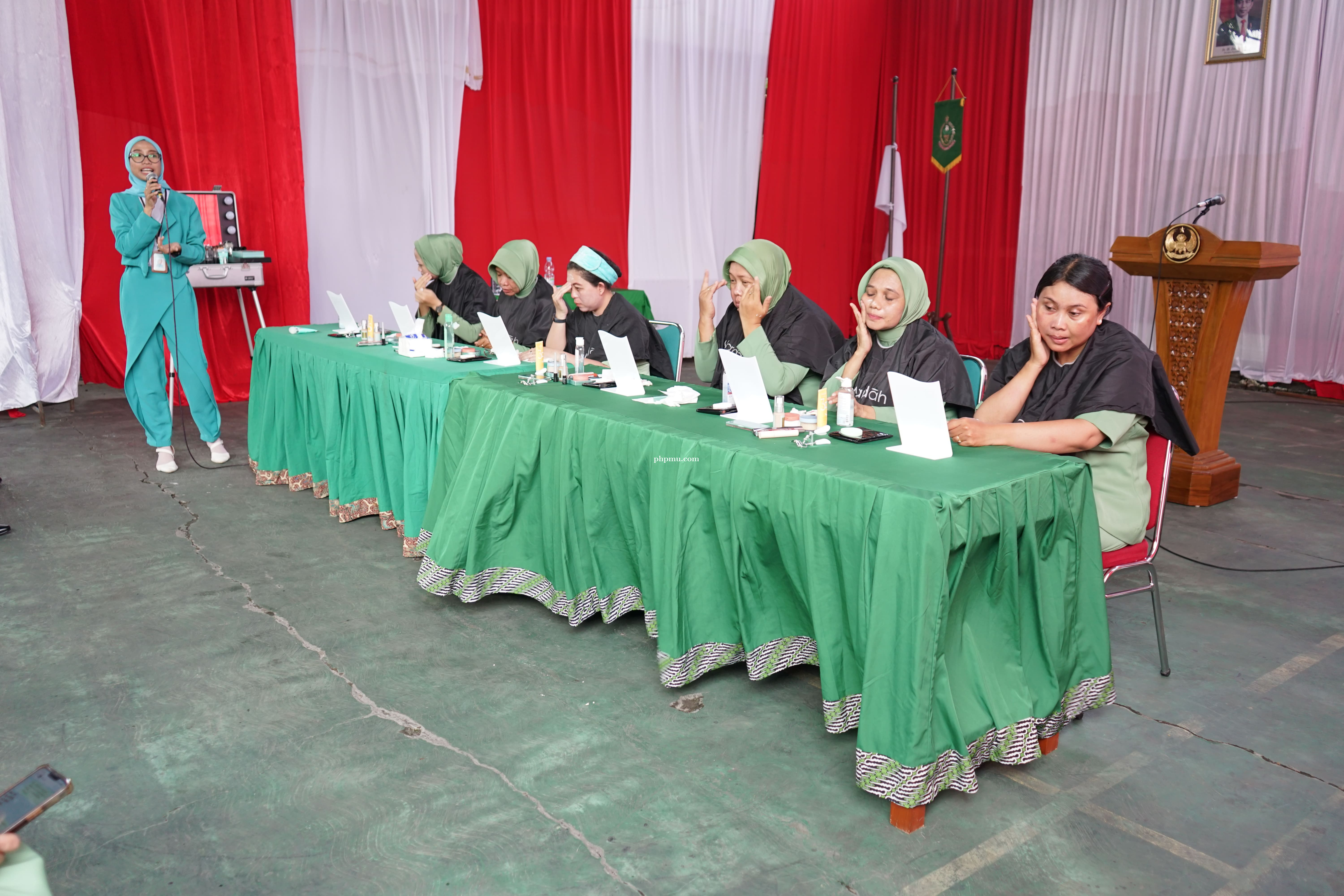 Pertemuan Rutin Persit dan Beauty Class bersama Wardah