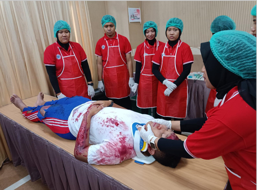 Acara Pelatihan Basic Trauma Cardiac Life Support ( BTCLS ) pada Hari Jumat 9 Mei 2025