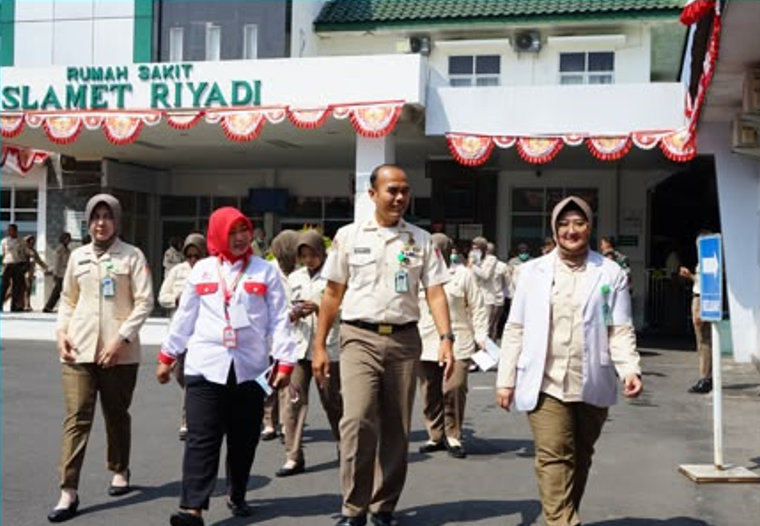 Kegiatan Survei Penilaian Akreditasi Secara Luring oleh Tim Surveior LAFKI di Rumkit TK III 04.06.04 Slamet Riyadi Surakarta